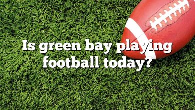 Is green bay playing football today?