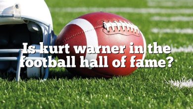 Is kurt warner in the football hall of fame?