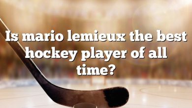 Is mario lemieux the best hockey player of all time?