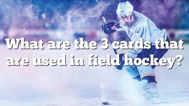 What are the 3 cards that are used in field hockey?