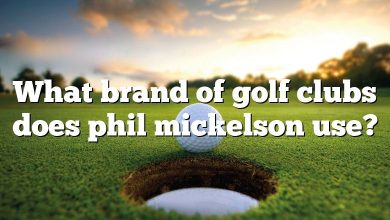 What brand of golf clubs does phil mickelson use?