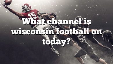 What channel is wisconsin football on today?