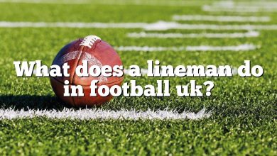 What does a lineman do in football uk?