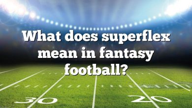 What does superflex mean in fantasy football?