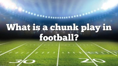 What is a chunk play in football?