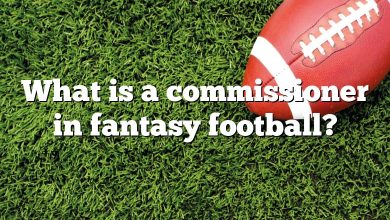 What is a commissioner in fantasy football?