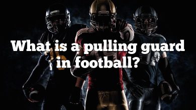 What is a pulling guard in football?