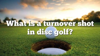 What is a turnover shot in disc golf?