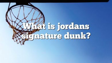 What is jordans signature dunk?