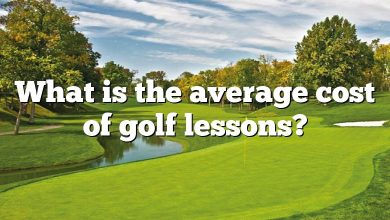 What is the average cost of golf lessons?