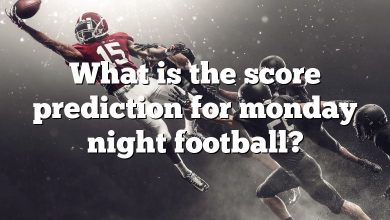 What is the score prediction for monday night football?
