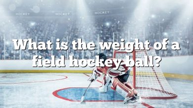 What is the weight of a field hockey ball?