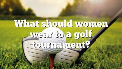 What should women wear to a golf tournament?