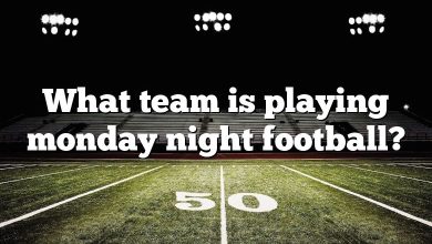 What team is playing monday night football?