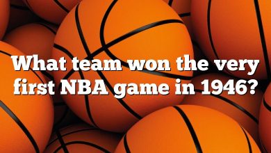 What team won the very first NBA game in 1946?
