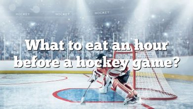 What to eat an hour before a hockey game?