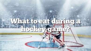 What to eat during a hockey game?