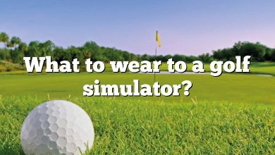 What to wear to a golf simulator?
