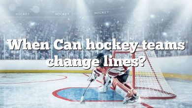 When Can hockey teams change lines?