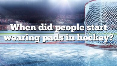 When did people start wearing pads in hockey?
