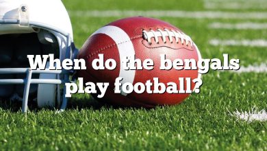 When do the bengals play football?