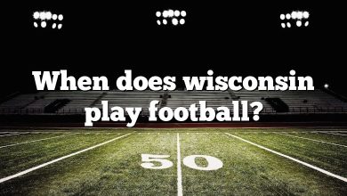 When does wisconsin play football?