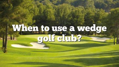 When to use a wedge golf club?