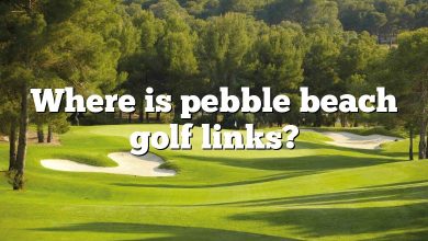 Where is pebble beach golf links?