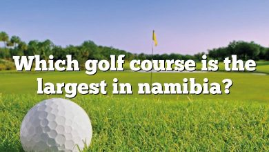 Which golf course is the largest in namibia?