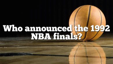 Who announced the 1992 NBA finals?