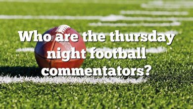 Who are the thursday night football commentators?