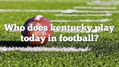 Who does kentucky play today in football?