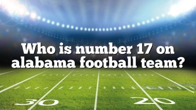 Who is number 17 on alabama football team?