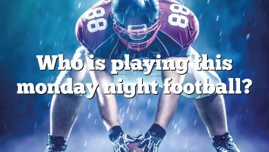 Who is playing this monday night football?