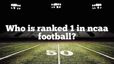 Who is ranked 1 in ncaa football?