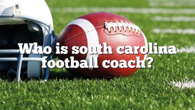 Who is south carolina football coach?