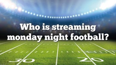 Who is streaming monday night football?
