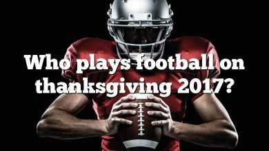 Who plays football on thanksgiving 2017?