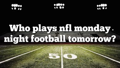 Who plays nfl monday night football tomorrow?