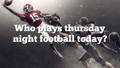 Who plays thursday night football today?
