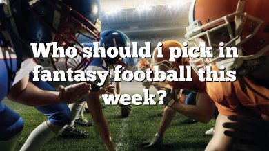 Who should i pick in fantasy football this week?