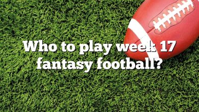 Who to play week 17 fantasy football?