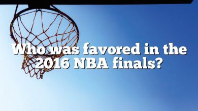 Who was favored in the 2016 NBA finals?