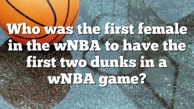 Who was the first female in the wNBA to have the first two dunks in a wNBA game?