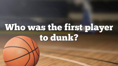 Who was the first player to dunk?