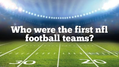 Who were the first nfl football teams?