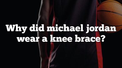 Why did michael jordan wear a knee brace?